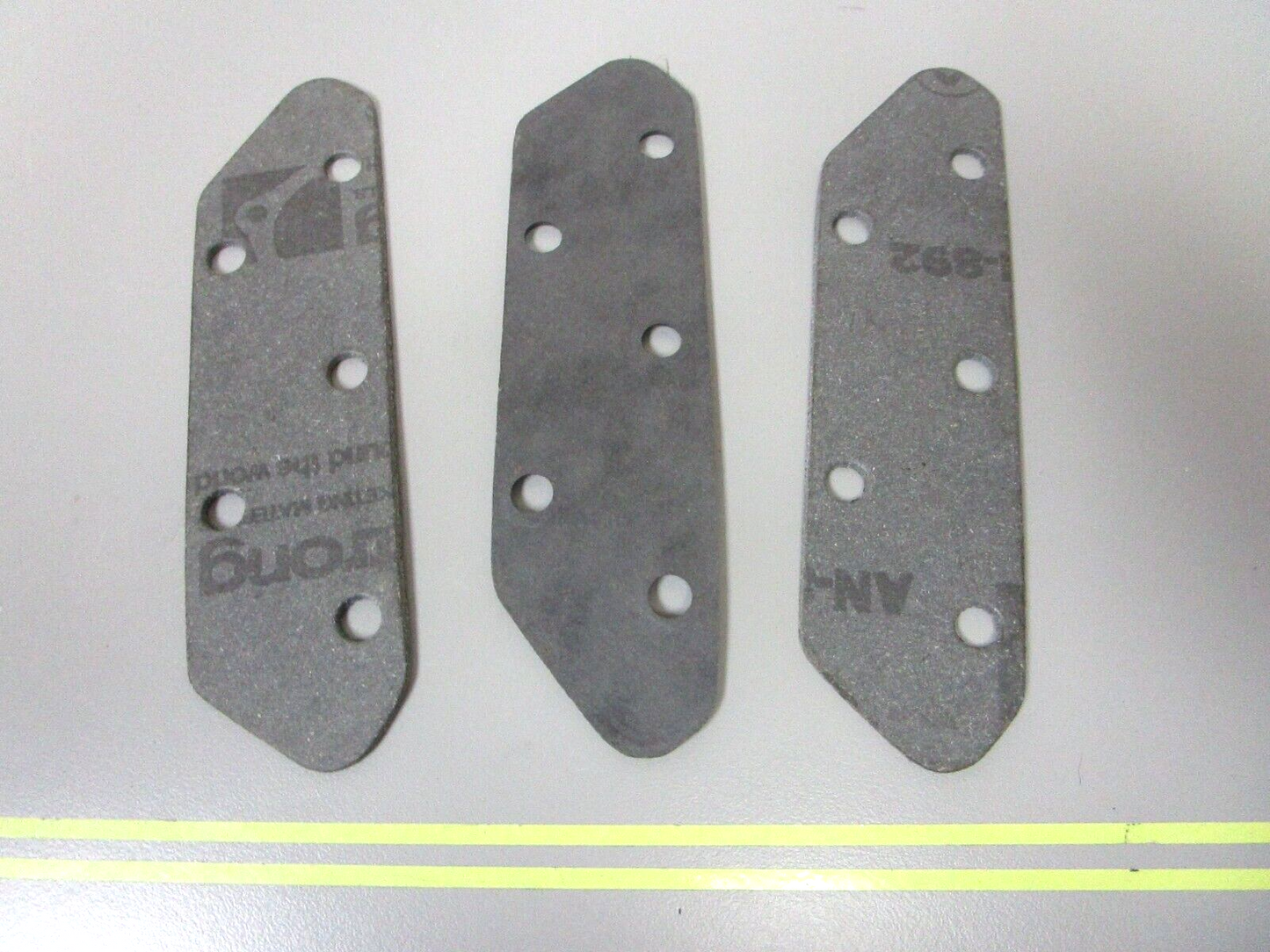 *NEW OEM* (LOT OF 3) 0750 OMC Johnson Evinrude GASKET 308592 0308592