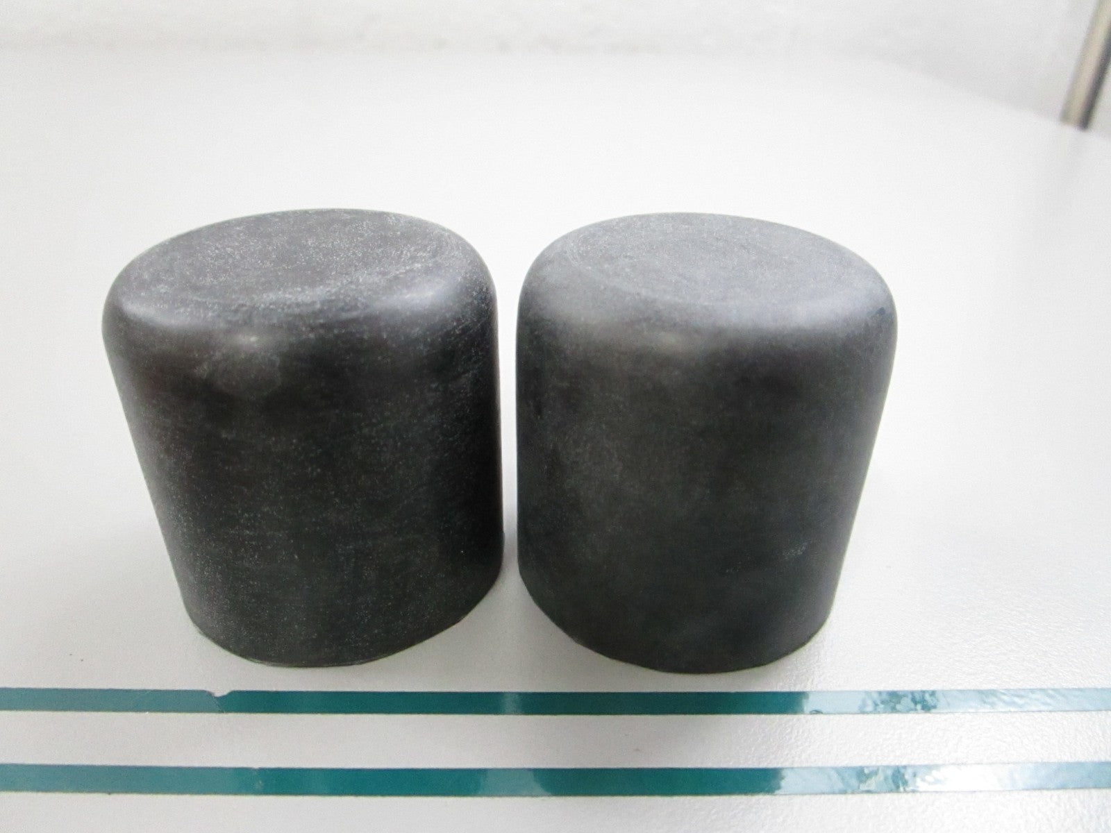 NEW OEM (LOT OF 2) 878991 Mercury Quicksilver Drive Plug Cap 0810
