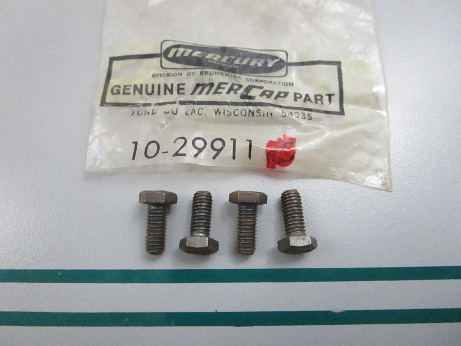 NEW OEM (LOT OF 4) 10-29911 Mercury Quicksilver Screw 0810