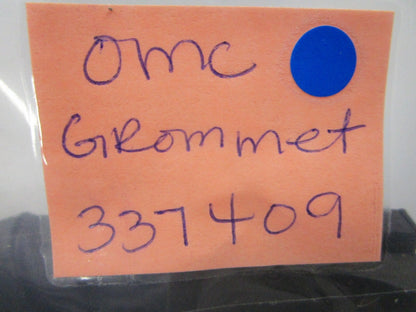 *NEW OEM* 0810 OMC Johnson Evinrude Grommet 337409 0337409