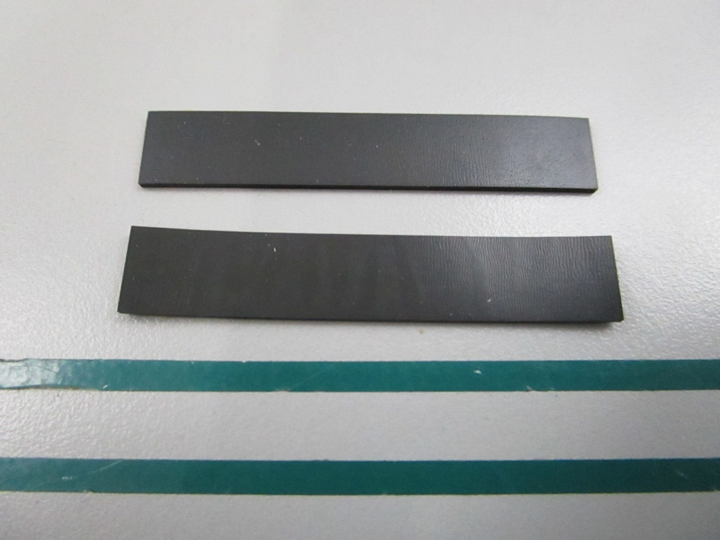 NEW OEM (LOT OF 2) 6CB-42134-00-00 Yamaha Cover 0810