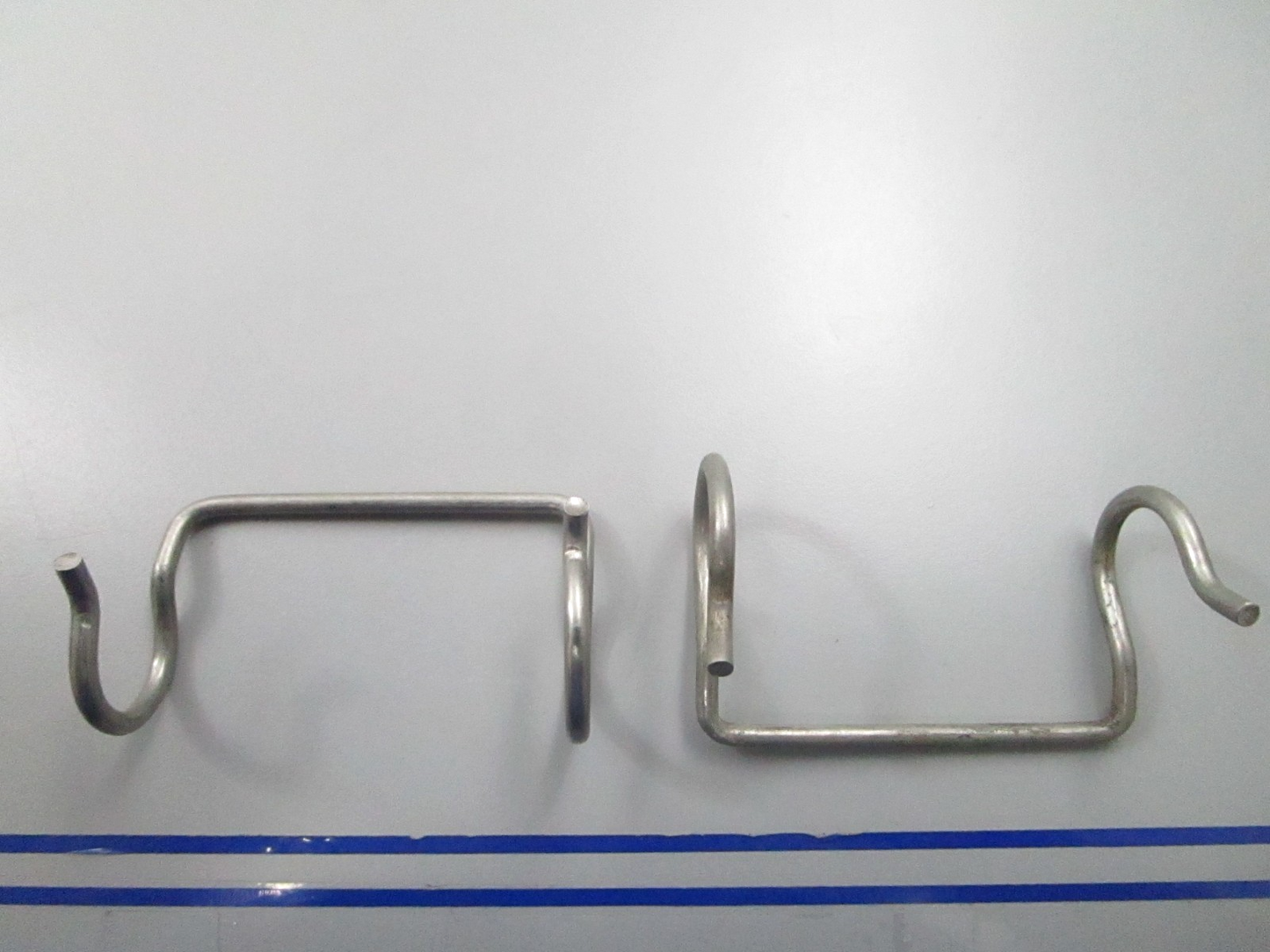 *NEW OEM* (LOT OF 2) 0810 OMC Johnson Evinrude Cable Clamp 315182 0315182