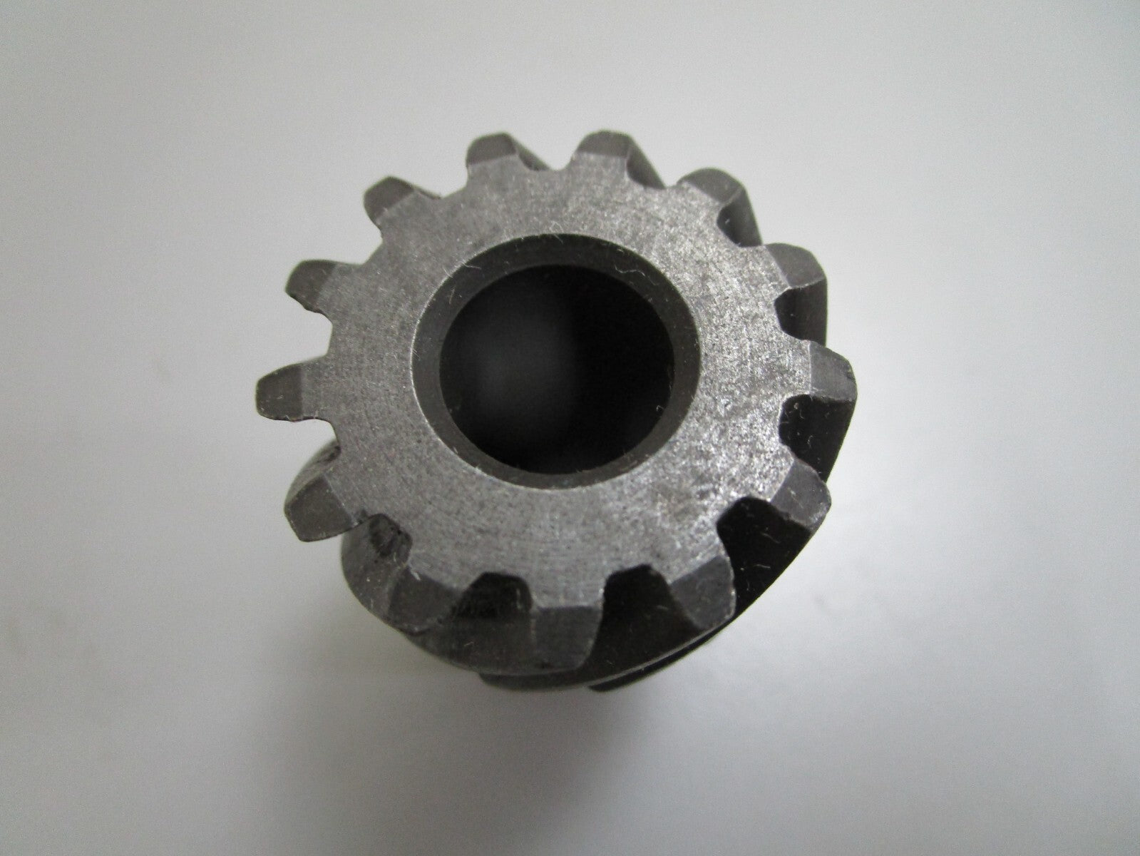 *NEW OEM* 0820 OMC Johnson Evinrude (13T) Distributor Gear 3853888