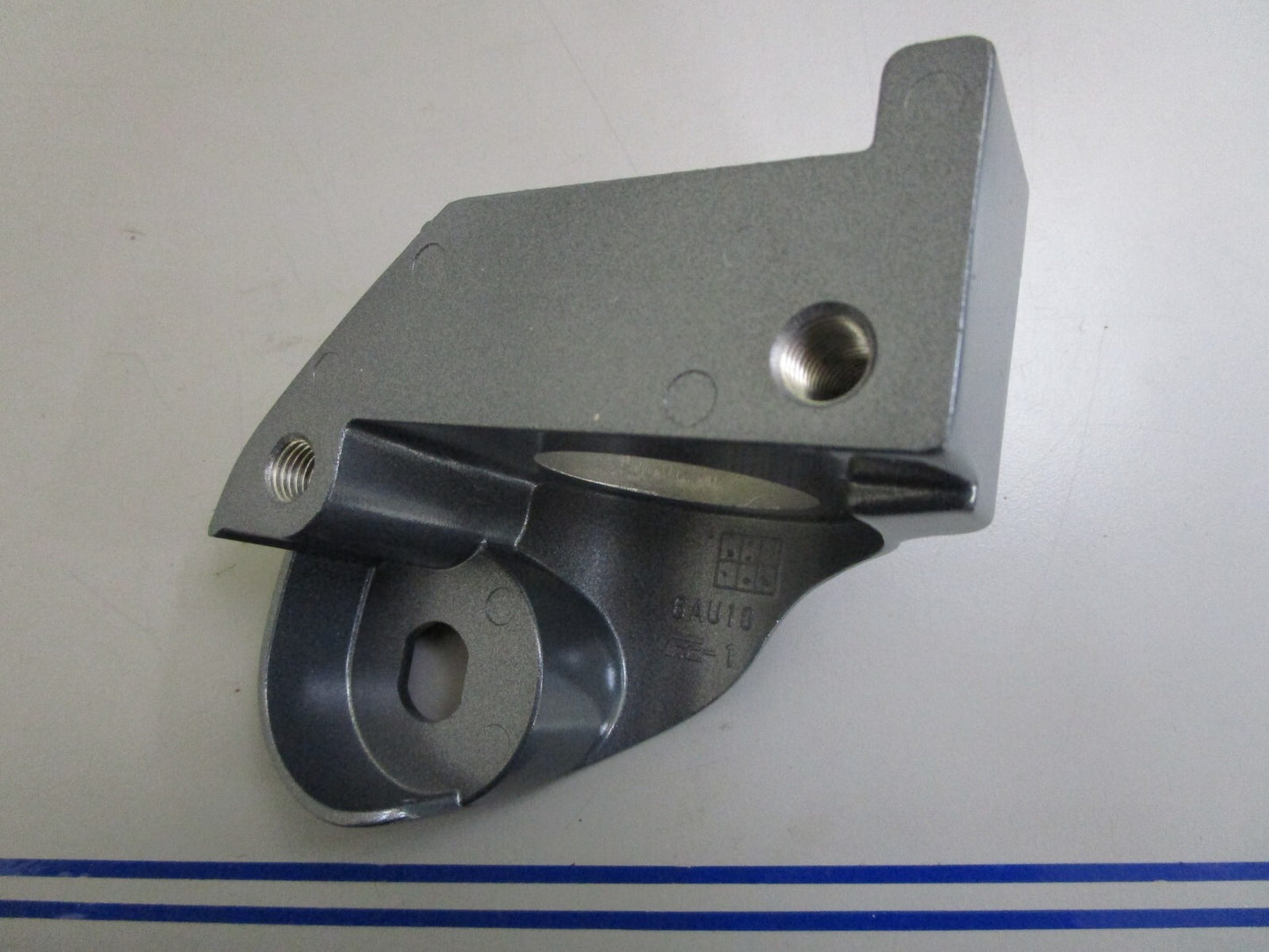 *NEW OEM* 0820 Yamaha Bracket 6AU-42121-10-4D
