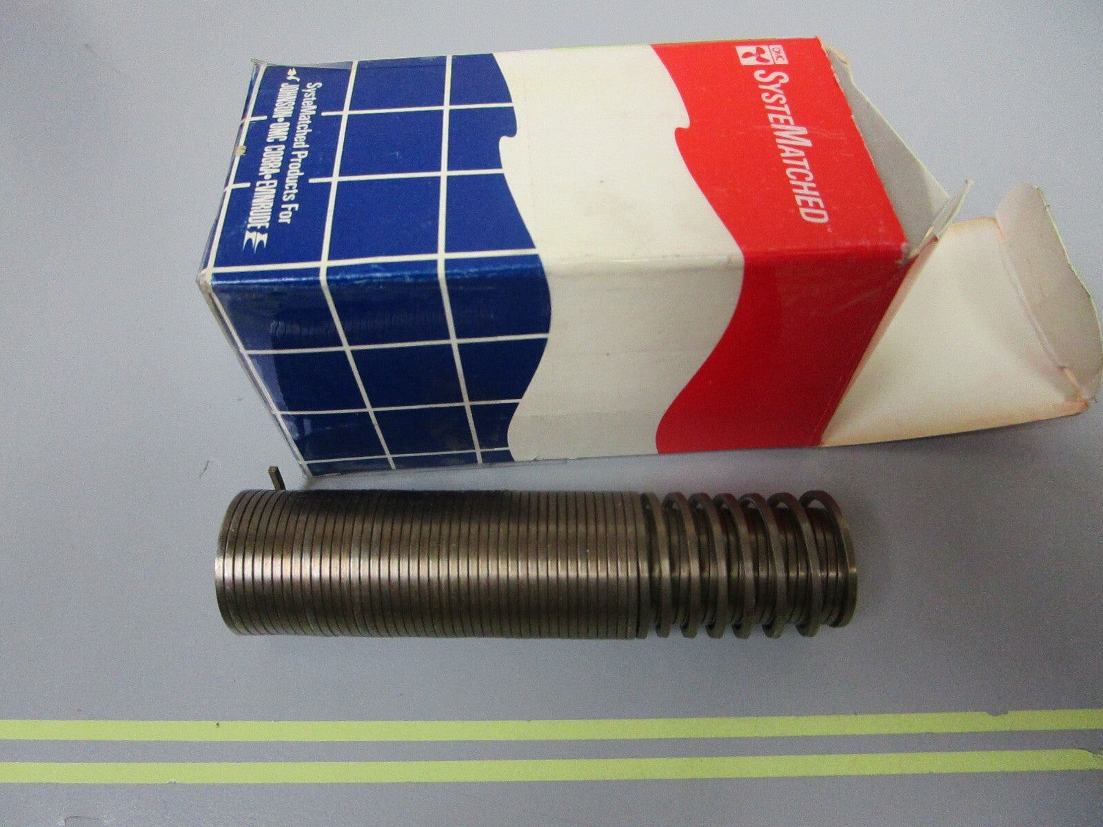 *NEW OEM* 0720 OMC Johnson Evinrude Spring 314500 0314500