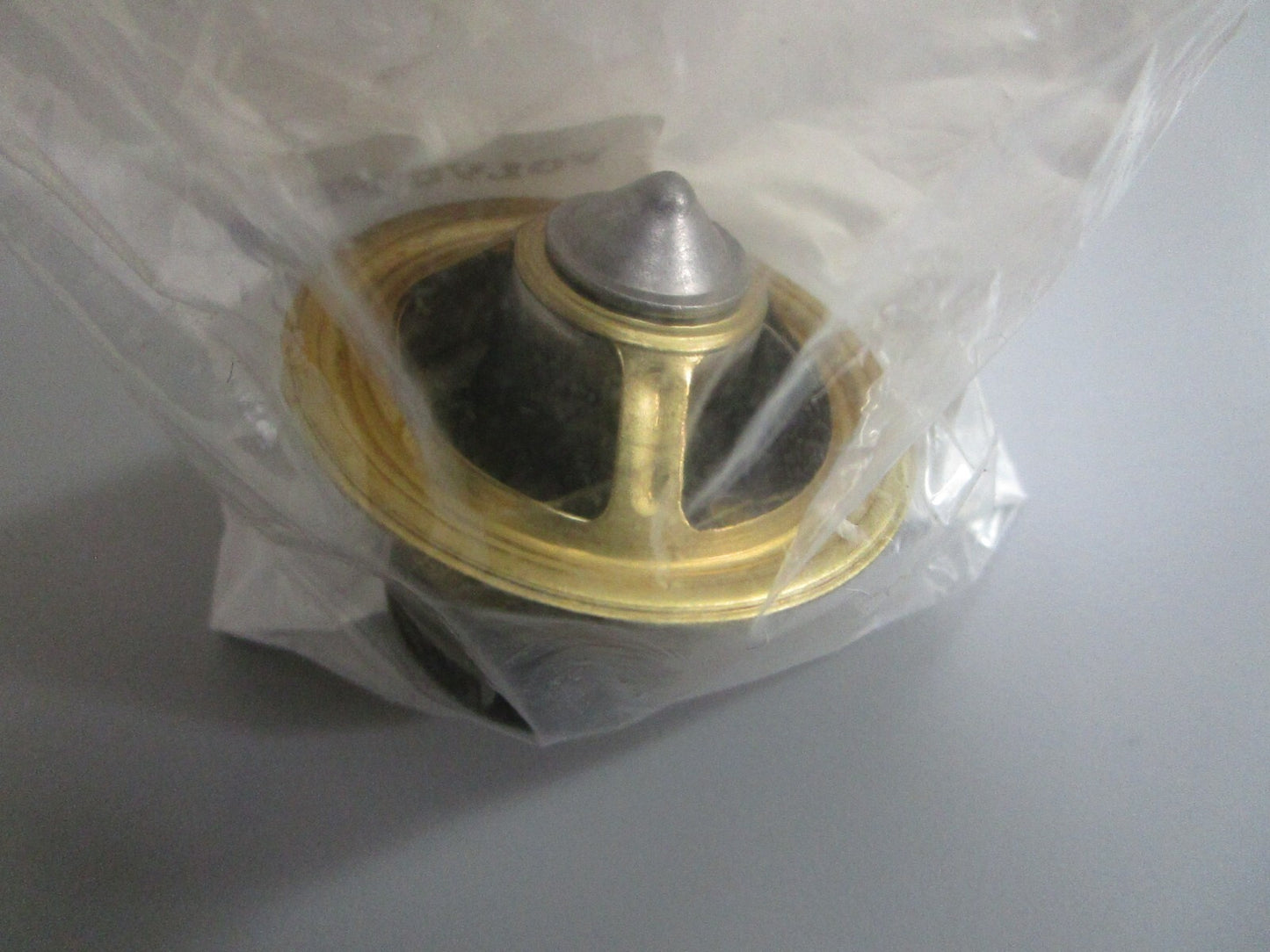 *NEW OEM* 0820 Volvo Penta Thermostat 22437602