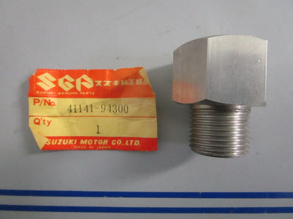NEW OEM 41141-94300 Suzuki Attachment 0820