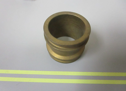 *NEW OEM* 0810 Volvo Penta Pipe Seal 842966