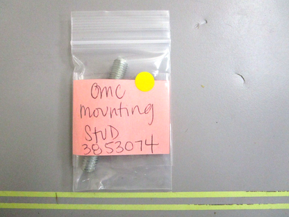 *NEW OEM* 0750 OMC Johnson Evinrude MOUNTING STUD 3853074