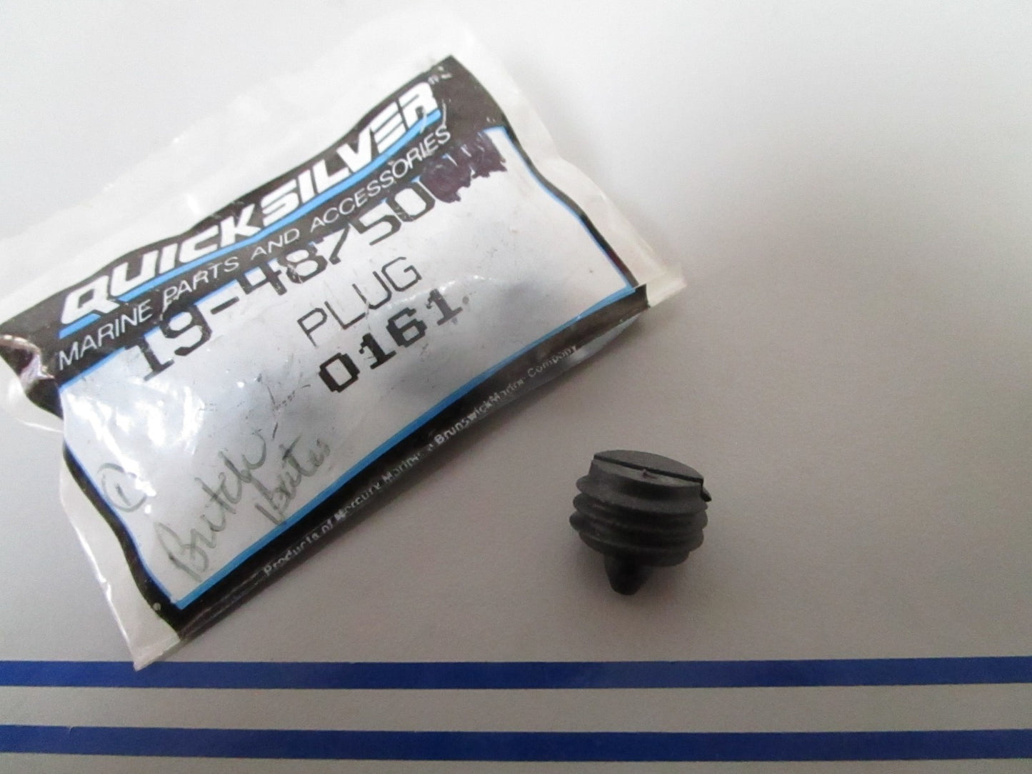 NEW OEM 19-48750 Mercury Quicksilver Plug 0810