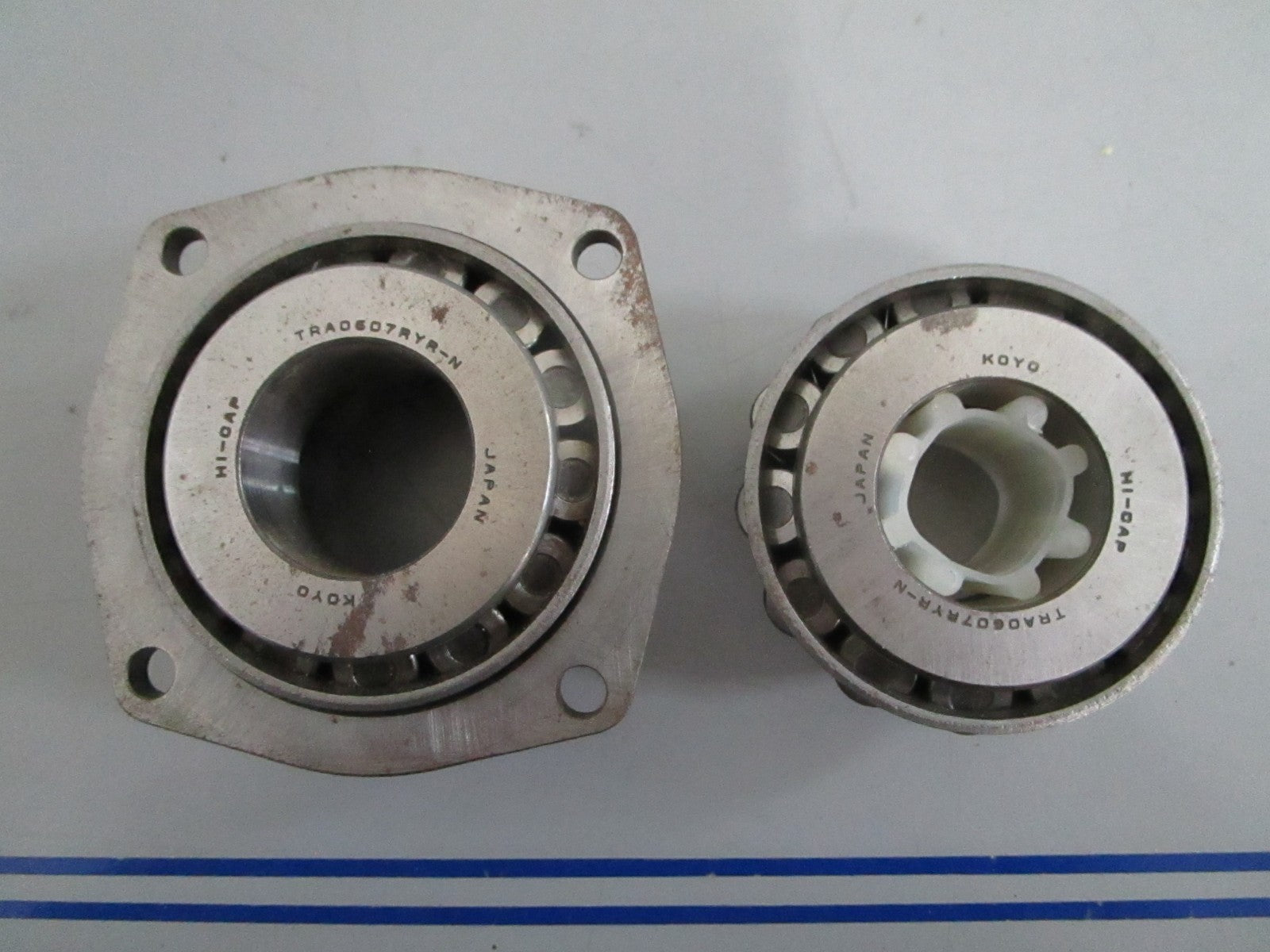 NEW OEM TRA0607RYR-N Koyo Tapered Roller Bearing 0820