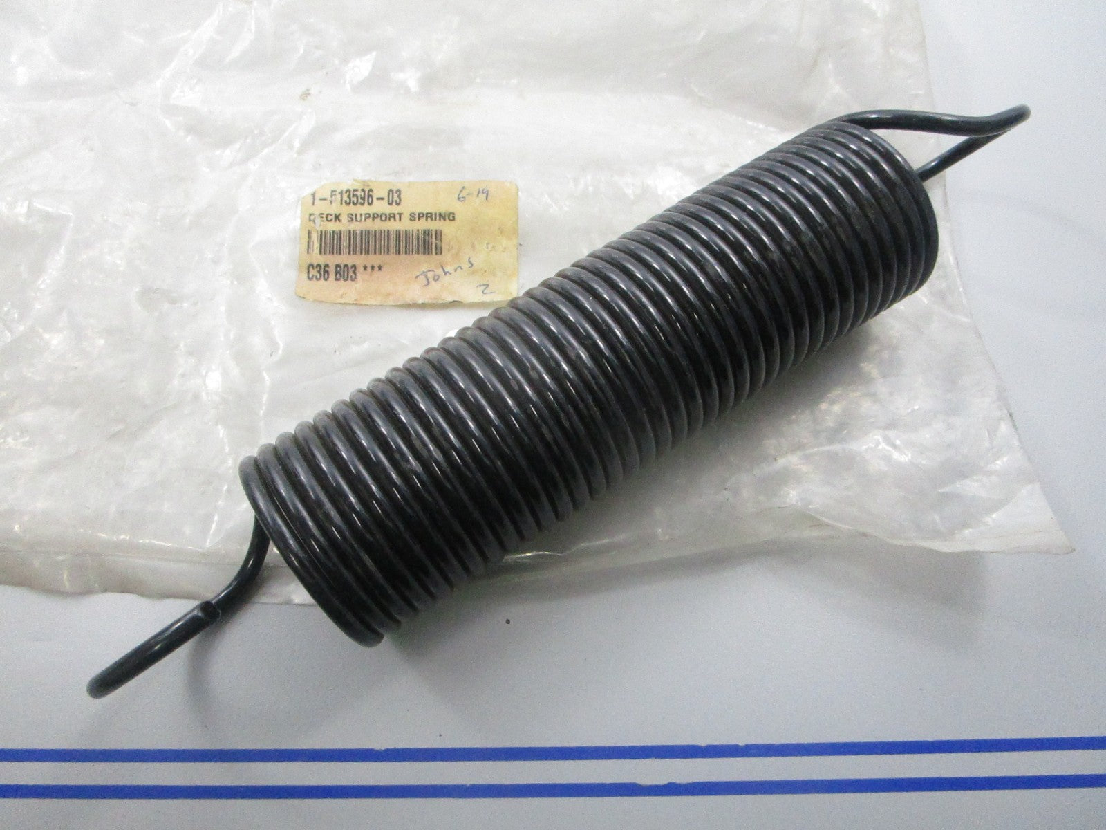 NEW OEM 1-513596-03 Exmark Deck Support Spring 0810