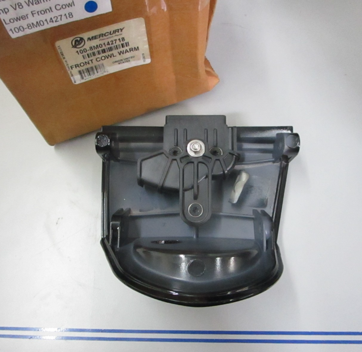 *NEW OEM* 0720 Mercury Verado 250 300 V8 Warm Fusion Lower Front Cowl 8M0142718