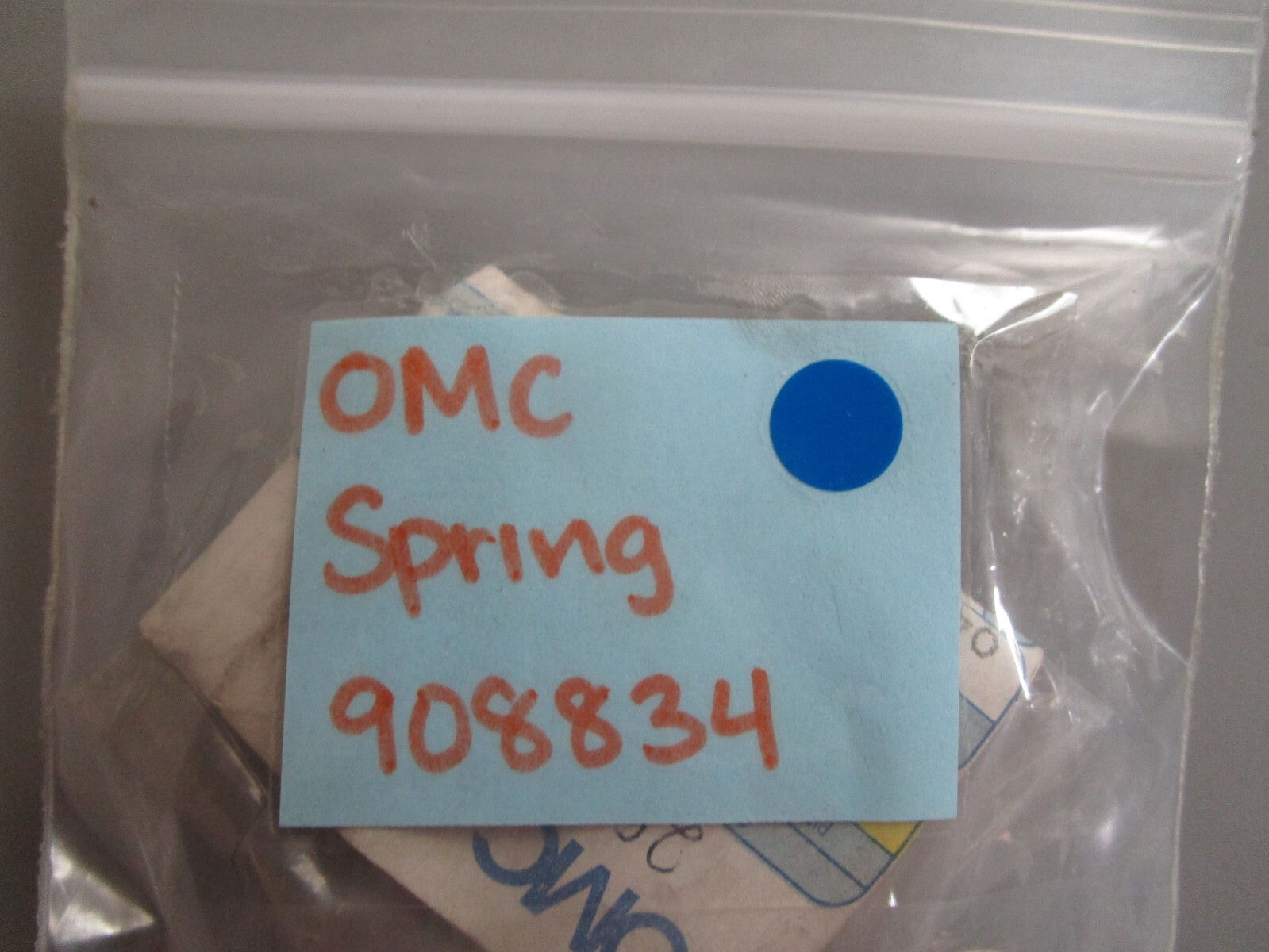 *NEW OEM* (LOT OF 2) 0770 OMC Johnson Evinrude Spring 908834 0908834