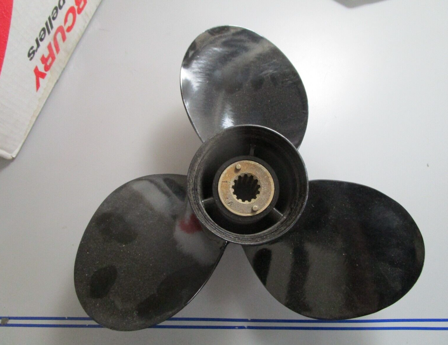 *NEW OEM* 0720 Mercury Quicksilver Black Max 12½ x 8 RH Propeller 48-42738A13