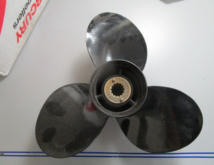 *NEW OEM* 0720 Mercury Quicksilver Black Max 12½ x 8 RH Propeller 48-42738A13