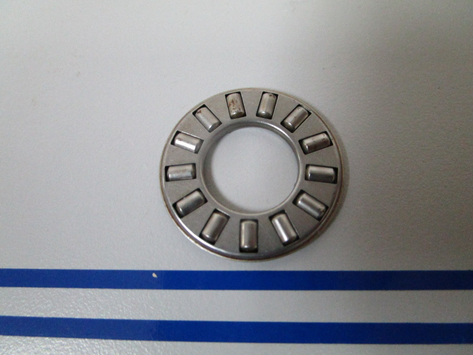 NEW OEM 388000 0388000 OMC Johnson Evinrude Thrust Bearing 0720