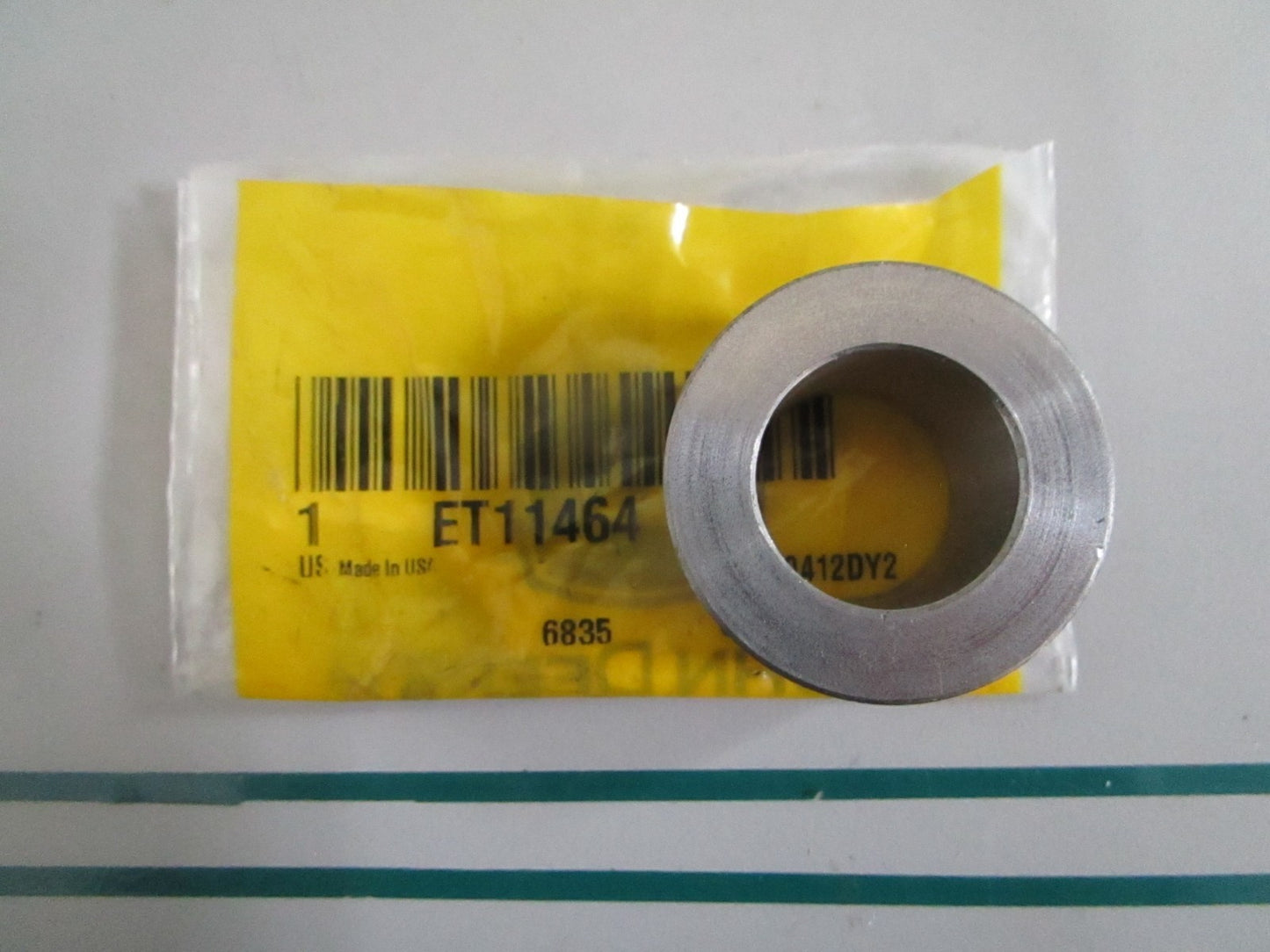 John Deere NEW OEM ET11464 Bearing NOS Genuine Factory Equipment Part 0820