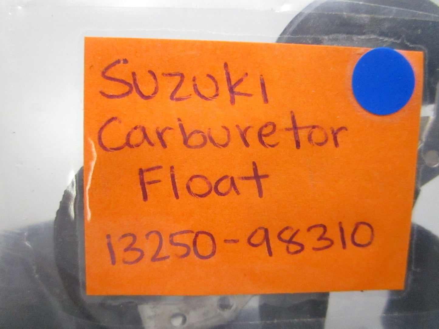 *NEW OEM* 0810 Suzuki Carburetor Float 13250-98310