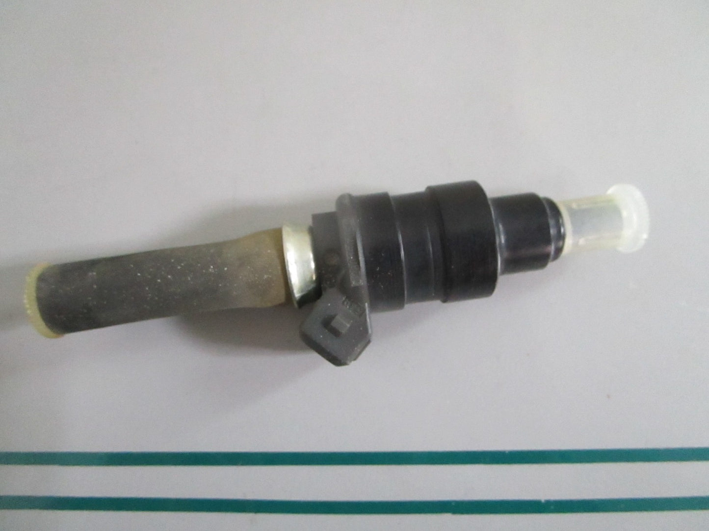 NEW OEM 0280150154 Bosch Fuel Injector 0820