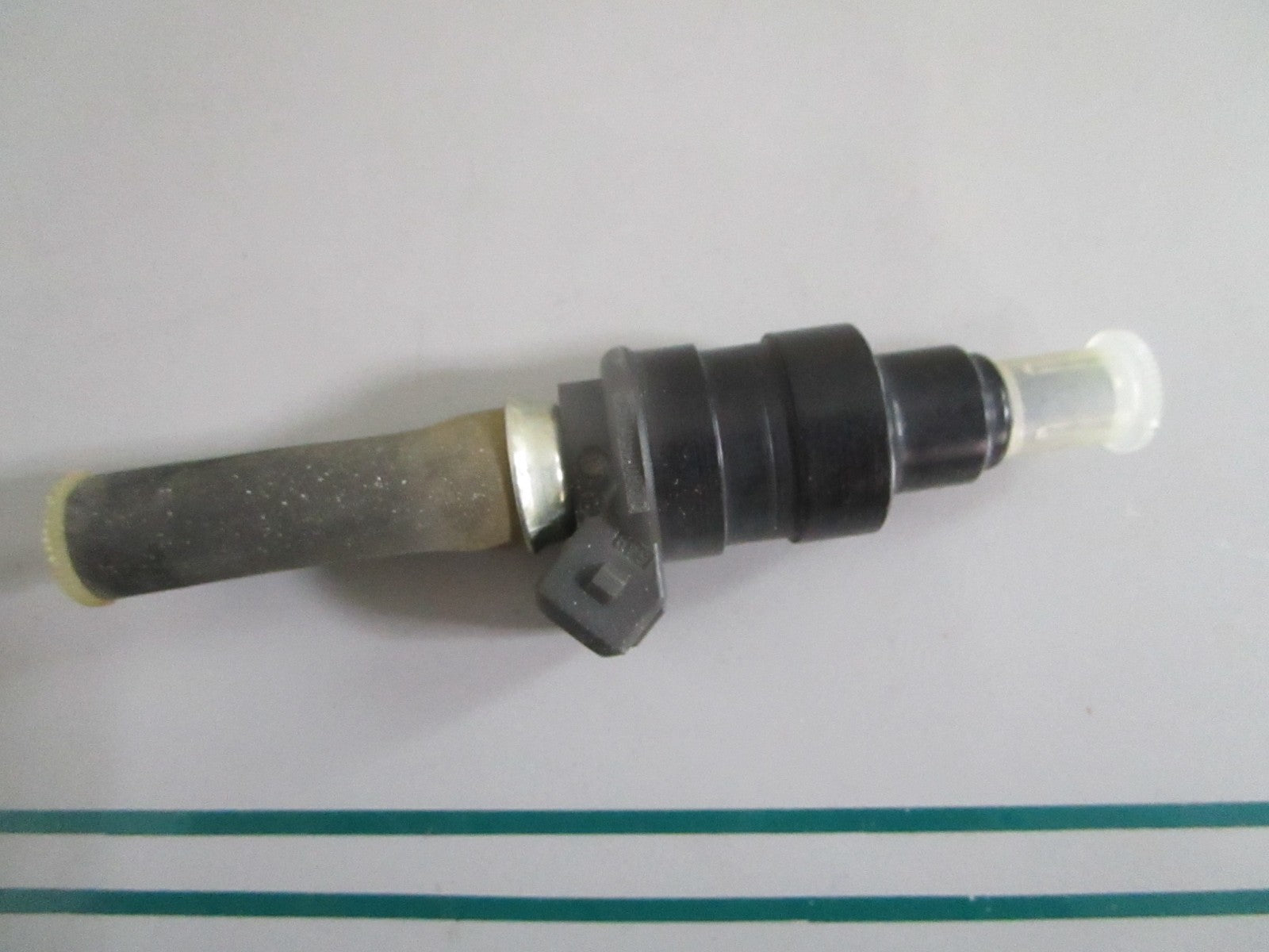 NEW OEM 0280150154 Bosch Fuel Injector 0820