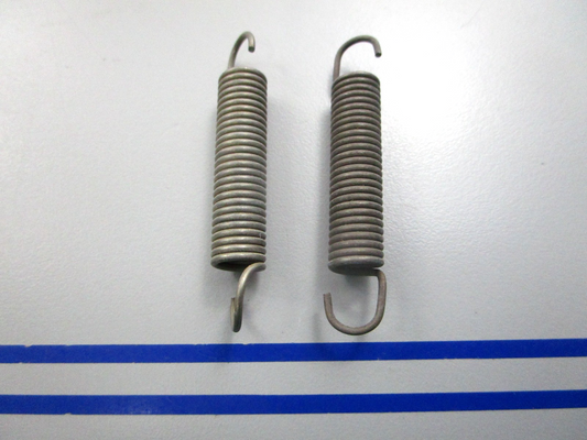 NEW OEM (LOT OF 2) 302736 0302736 OMC Johnson Evinrude Spring 0810