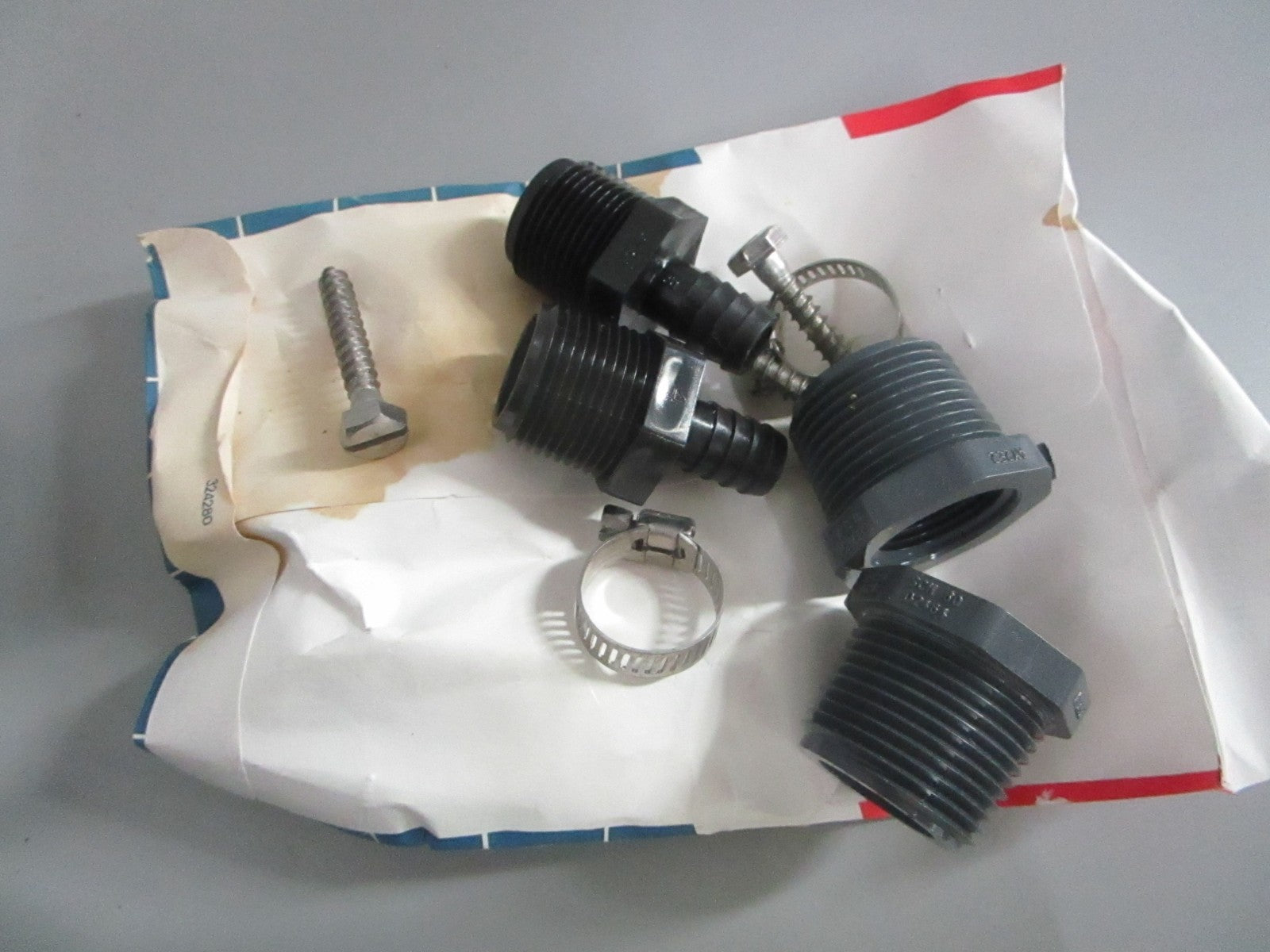NEW OEM 437598 0437598 OMC Johnson Evinrude Strainer Kit Assy 0820