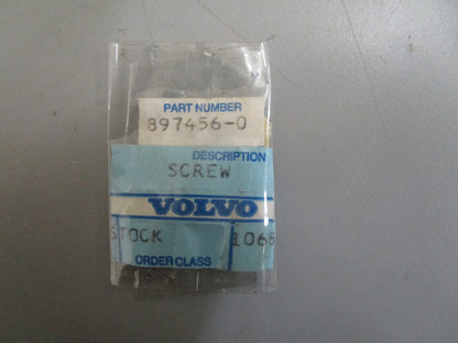 *NEW OEM* 0810 Volvo Penta Shoulder Screw 897456