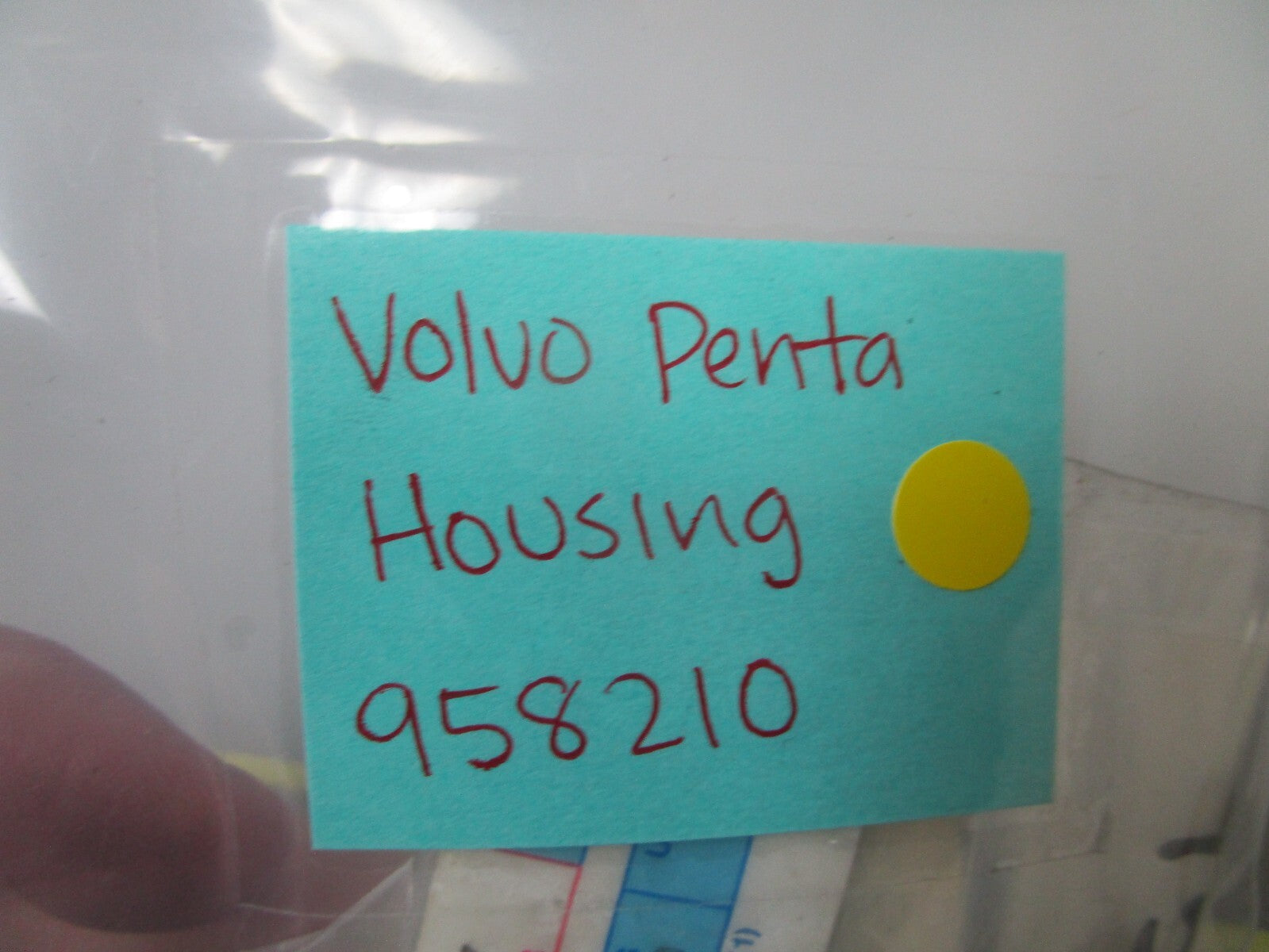 *NEW OEM* 0810 Volvo Penta Housing 958210