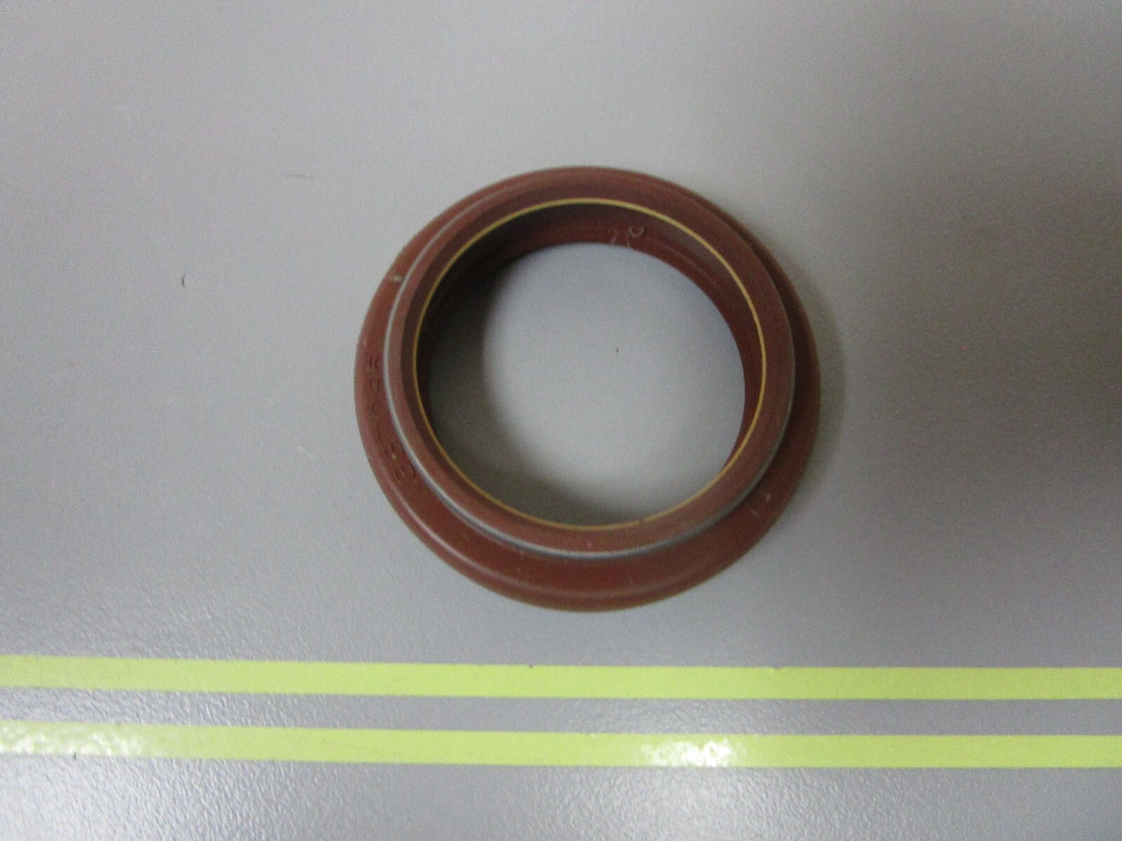 *NEW OEM* 0810 OMC Johnson Evinrude Seal 337085 0337085