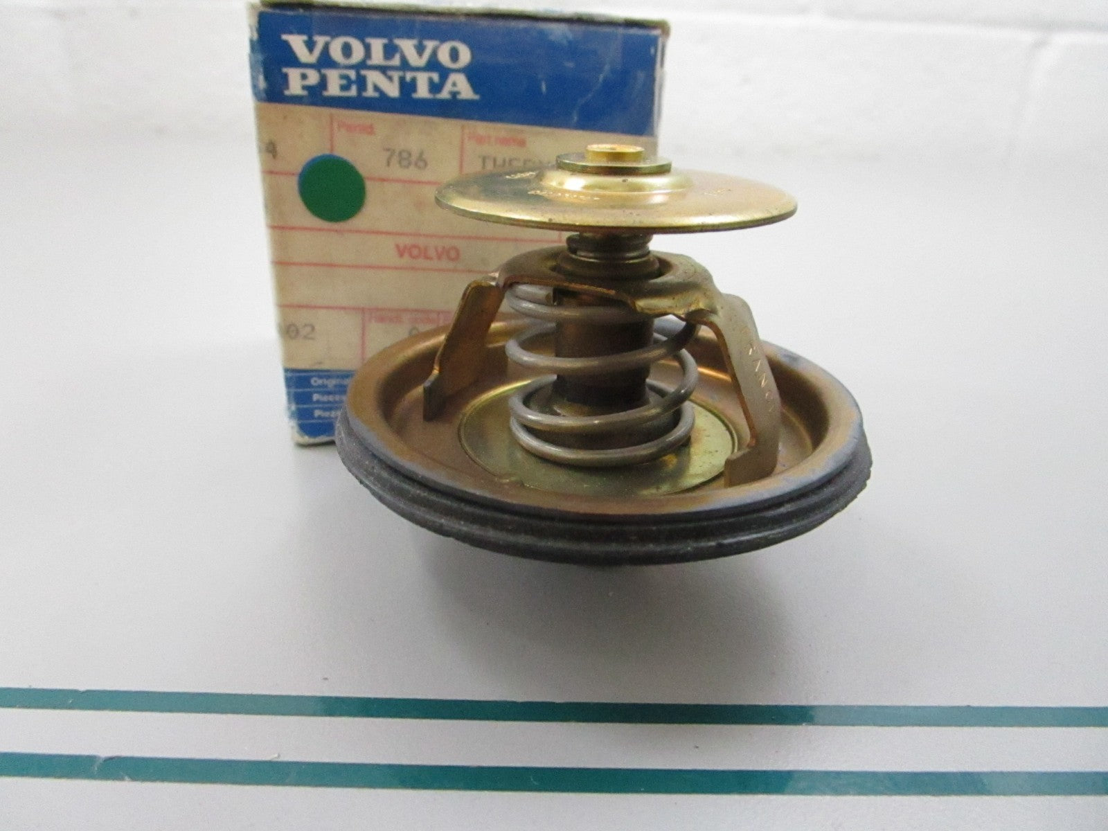 NEW OEM 875786 Volvo Penta Thermostat Kit 0810