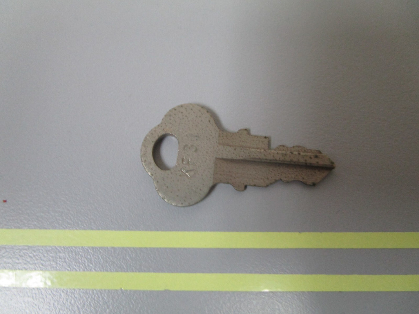 *NEW OEM* 0810 OMC Johnson Evinrude Ignition Key KF31 501546 0501546