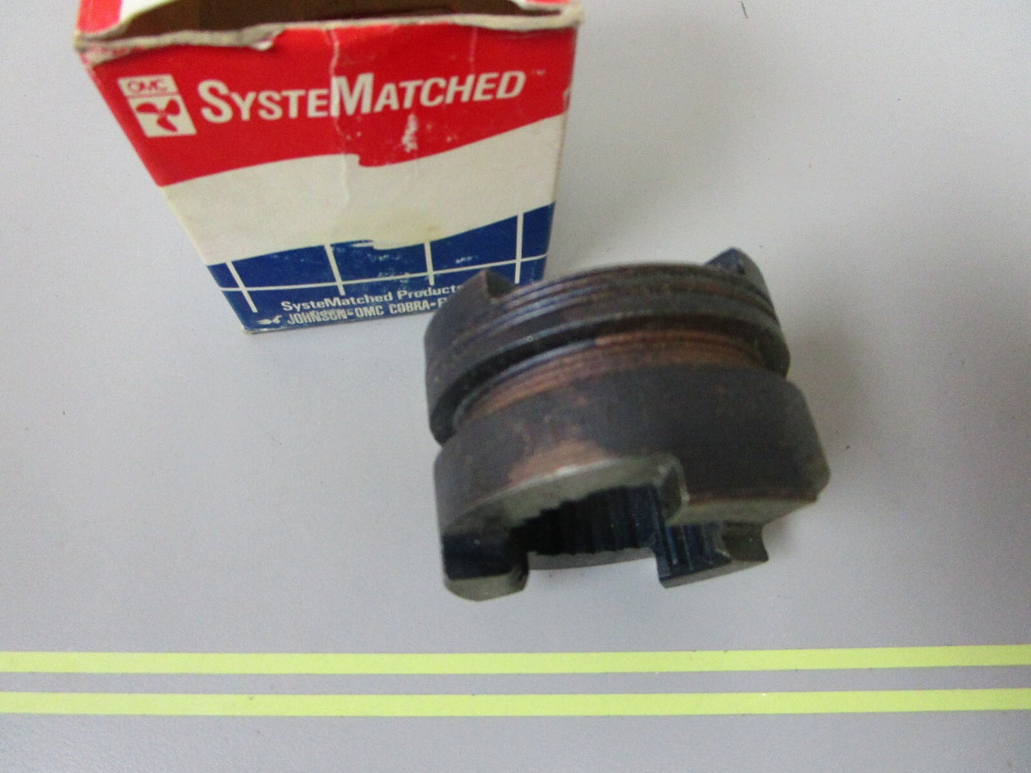 *NEW OEM* 0720 OMC Johnson Evinrude Clutch Dog 914714 0914714