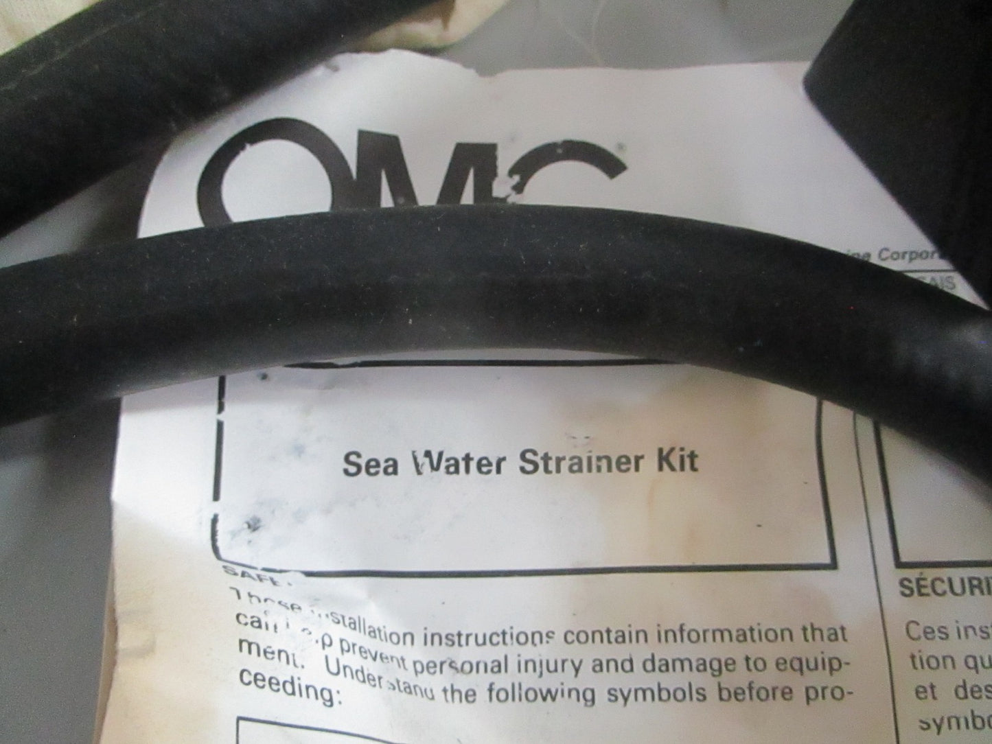 NEW OEM 437598 0437598 OMC Johnson Evinrude Strainer Kit Assy 0820