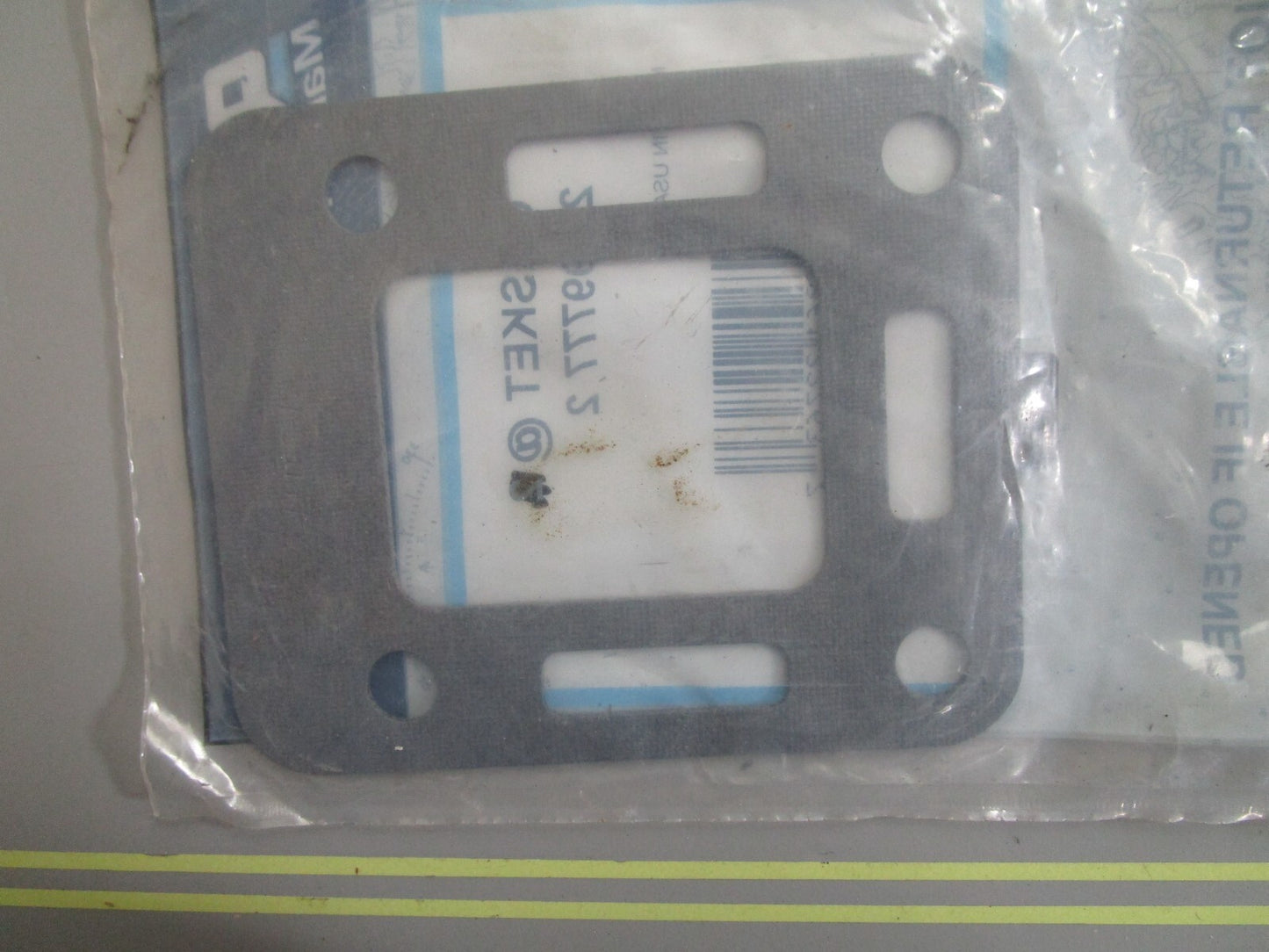 *NEW OEM* 0810 Mercury Quicksilver Gasket 27-997772