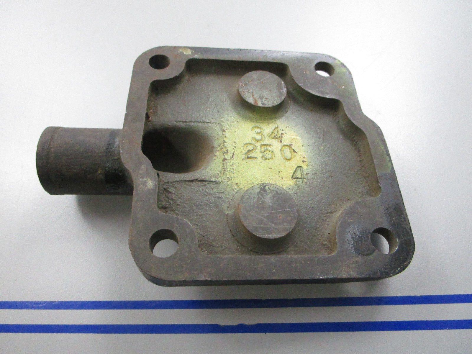 *NEW OEM* 0720 Mercury Mercruiser End Cap Manifold 38731