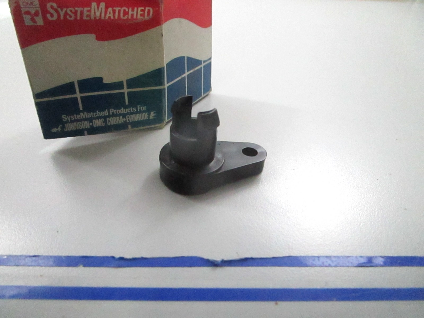 *NEW OEM* 0810 OMC Johnson Evinrude Keeper 331765 0331765