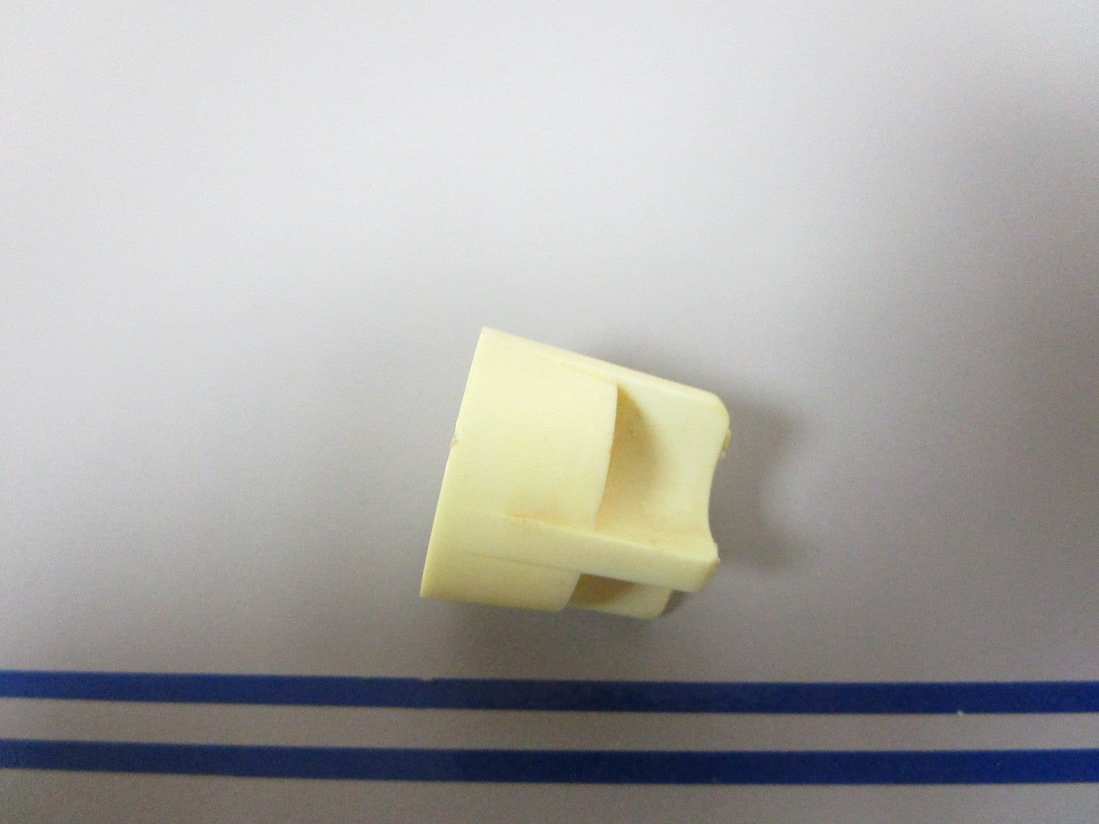 NEW OEM 205231 0205231 OMC Johnson Evinrude Adjustment Knob 0720