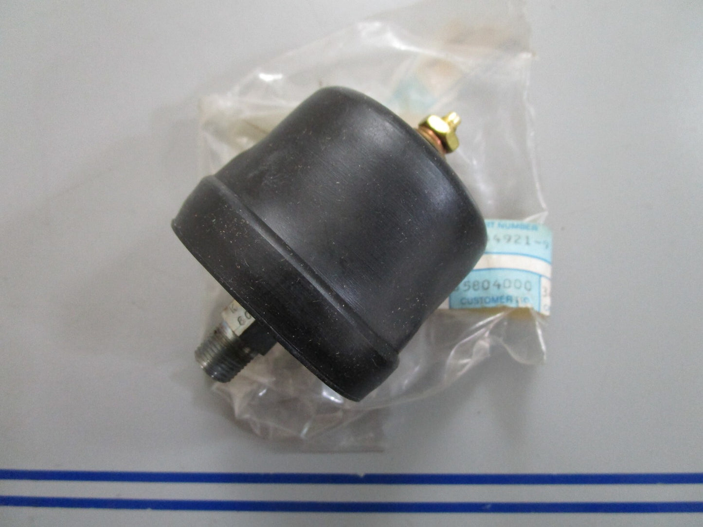 *NEW OEM* 0820 Volvo Penta Oil Pressure Sender 834921