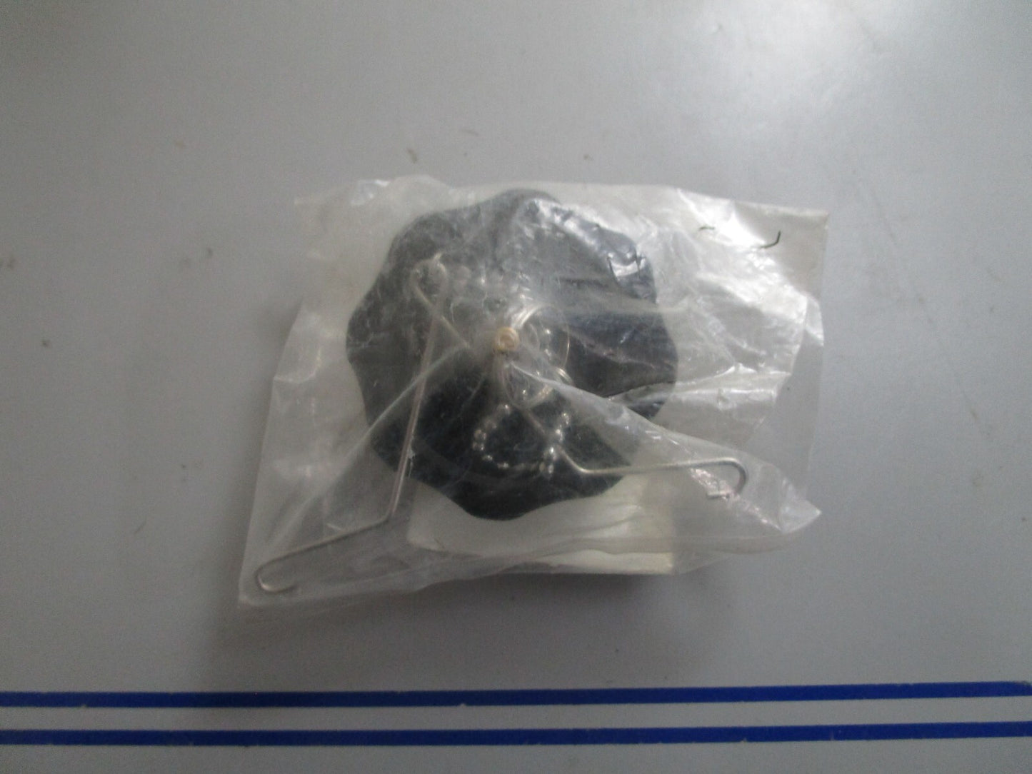 *NEW OEM* 0770 Nissan Tohatsu Fuel Tank Cap 3R6-70320-1