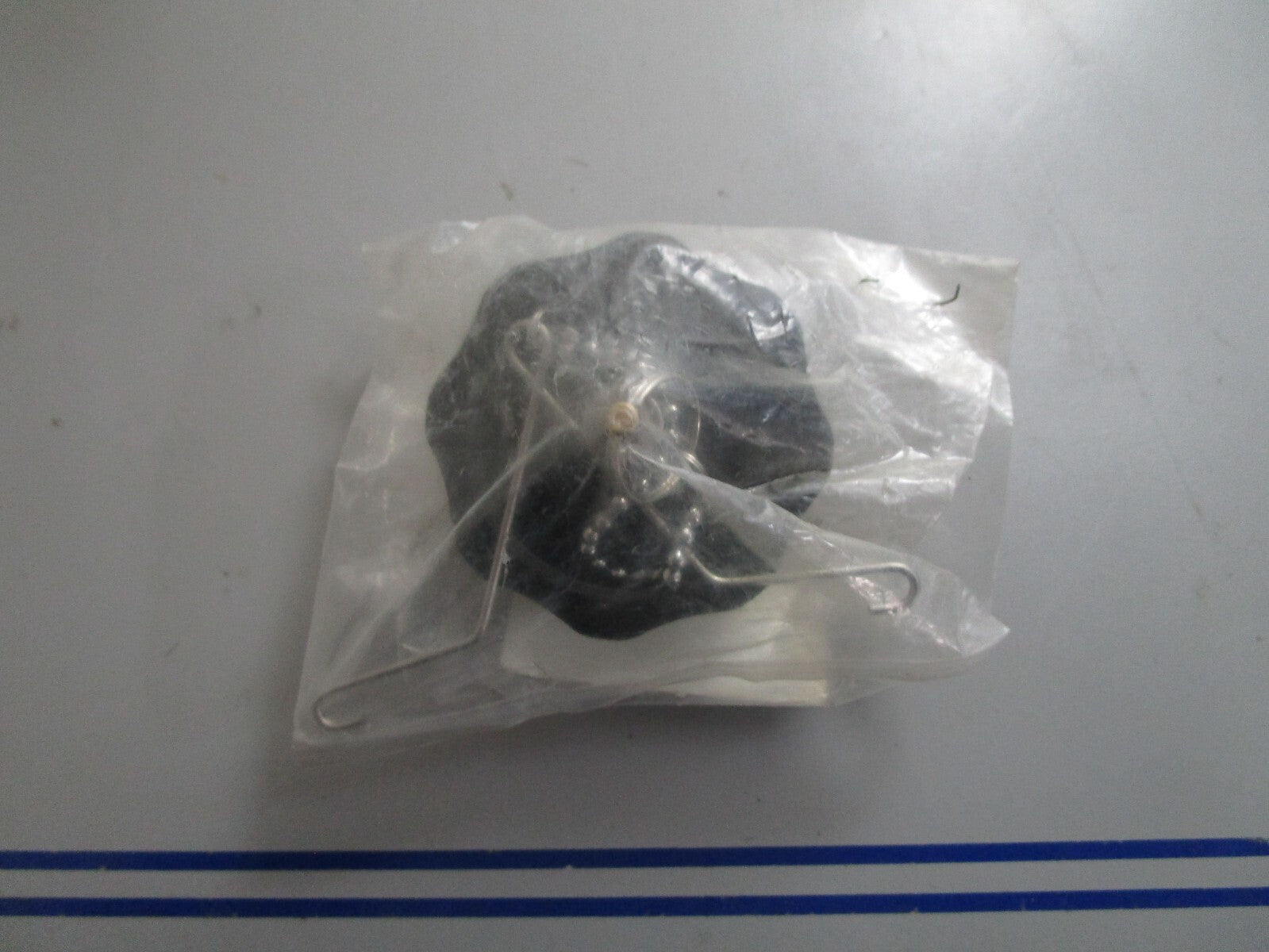 *NEW OEM* 0770 Nissan Tohatsu Fuel Tank Cap 3R6-70320-1