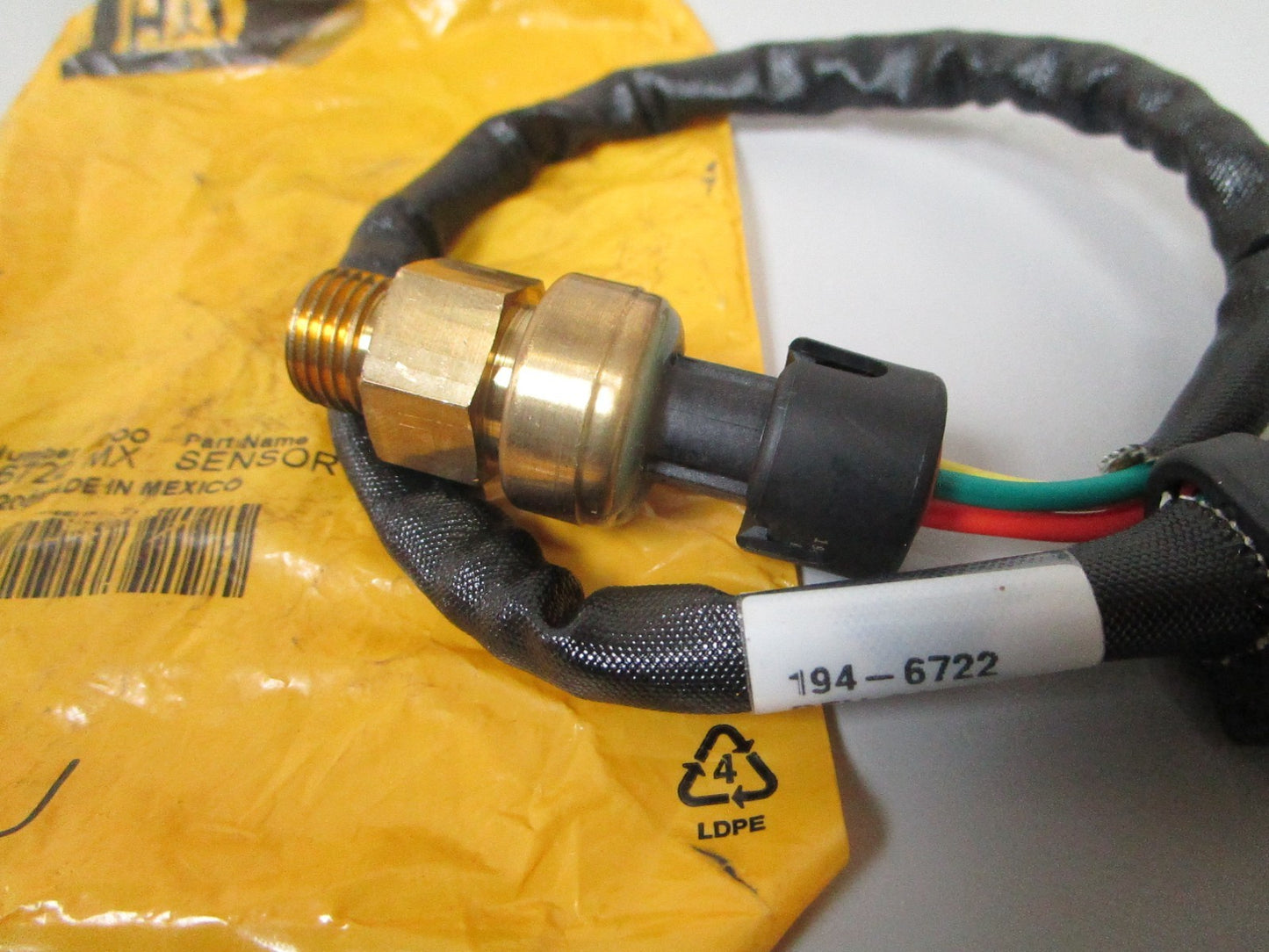 NEW OEM 194-6722 CAT Caterpillar Pressure Sensor 0720