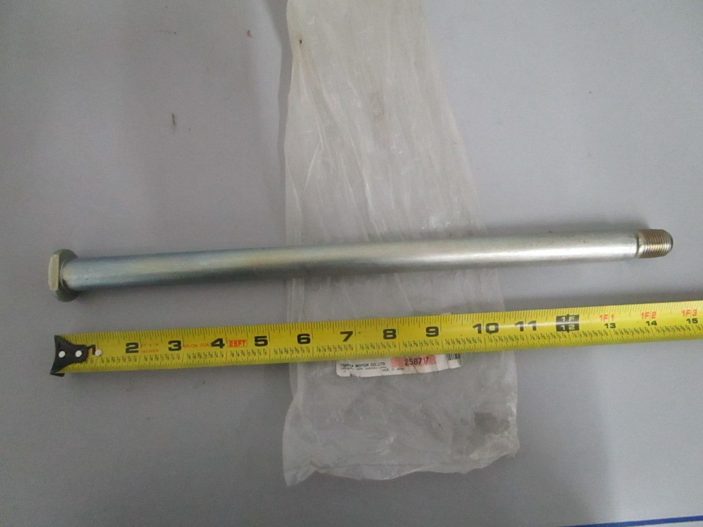NEW OEM 5PX-25381-00-00 Yamaha Wheel Axle 0820