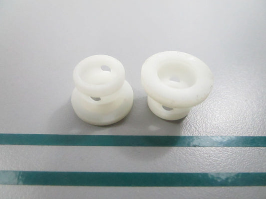 NEW OEM (LOT OF 2) 325074 0325074 OMC Johnson Evinrude Bushing 0810