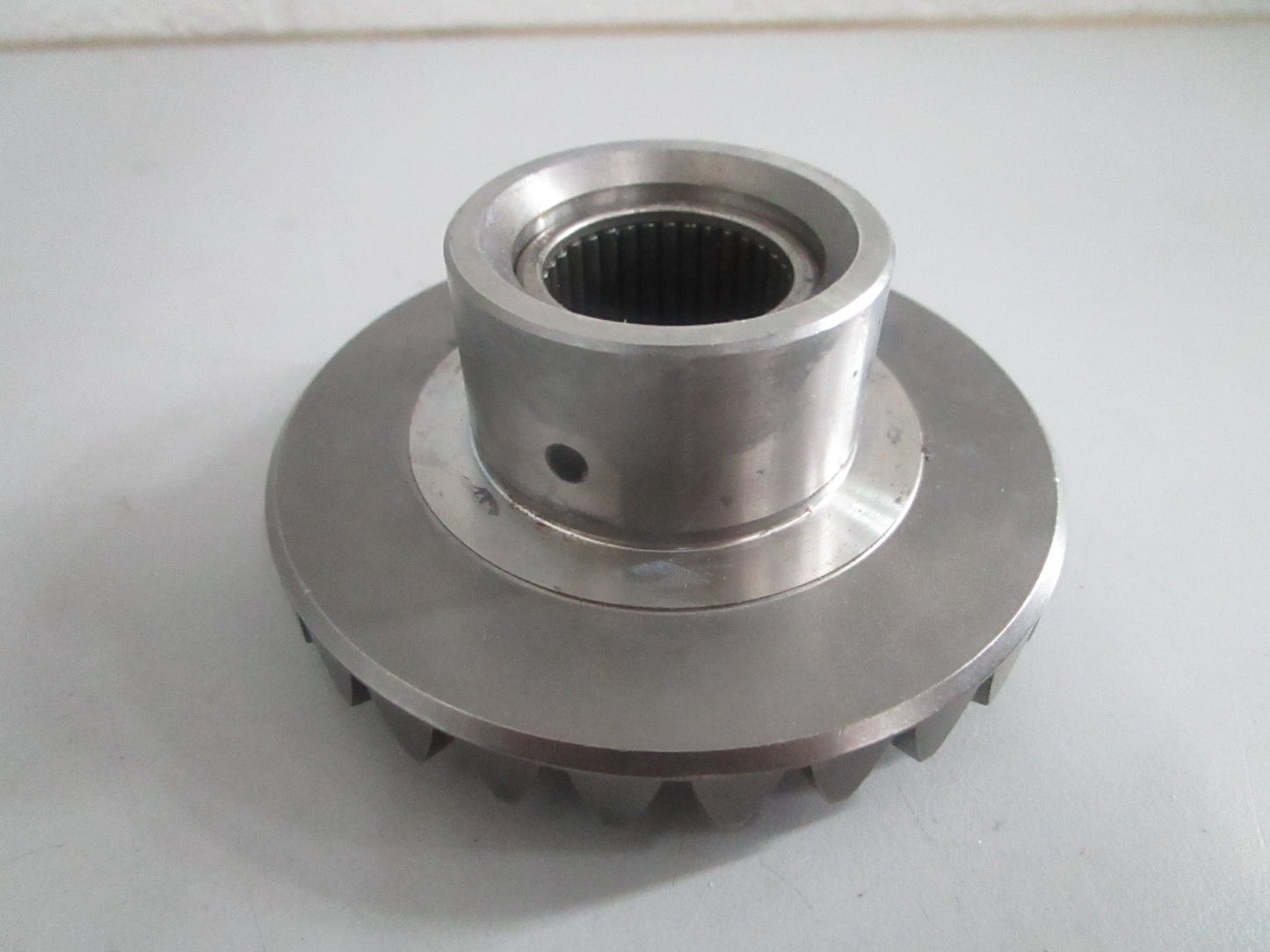 NEW OEM 43-53982 Mercury Quicksilver 30T Gear 0820