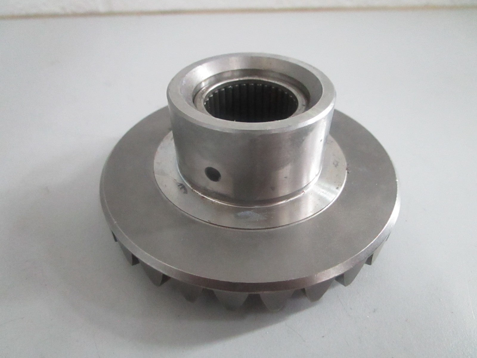 NEW OEM 43-53982 Mercury Quicksilver 30T Gear 0820