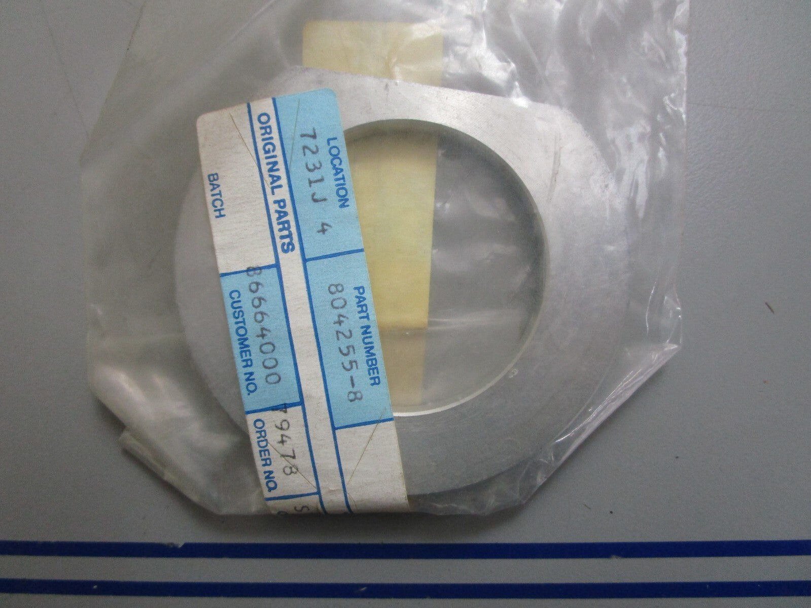 *NEW OEM* 0820 Volvo Penta Guide Ring 804255