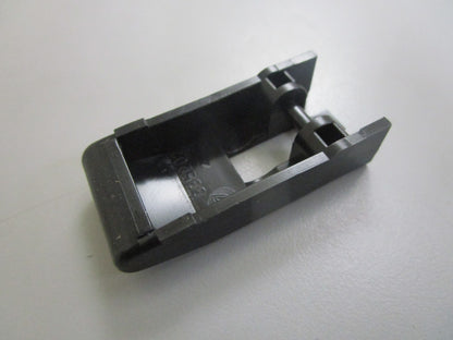 *NEW OEM* 0820 OMC Johnson Evinrude Cowl Latch 335207 0335207
