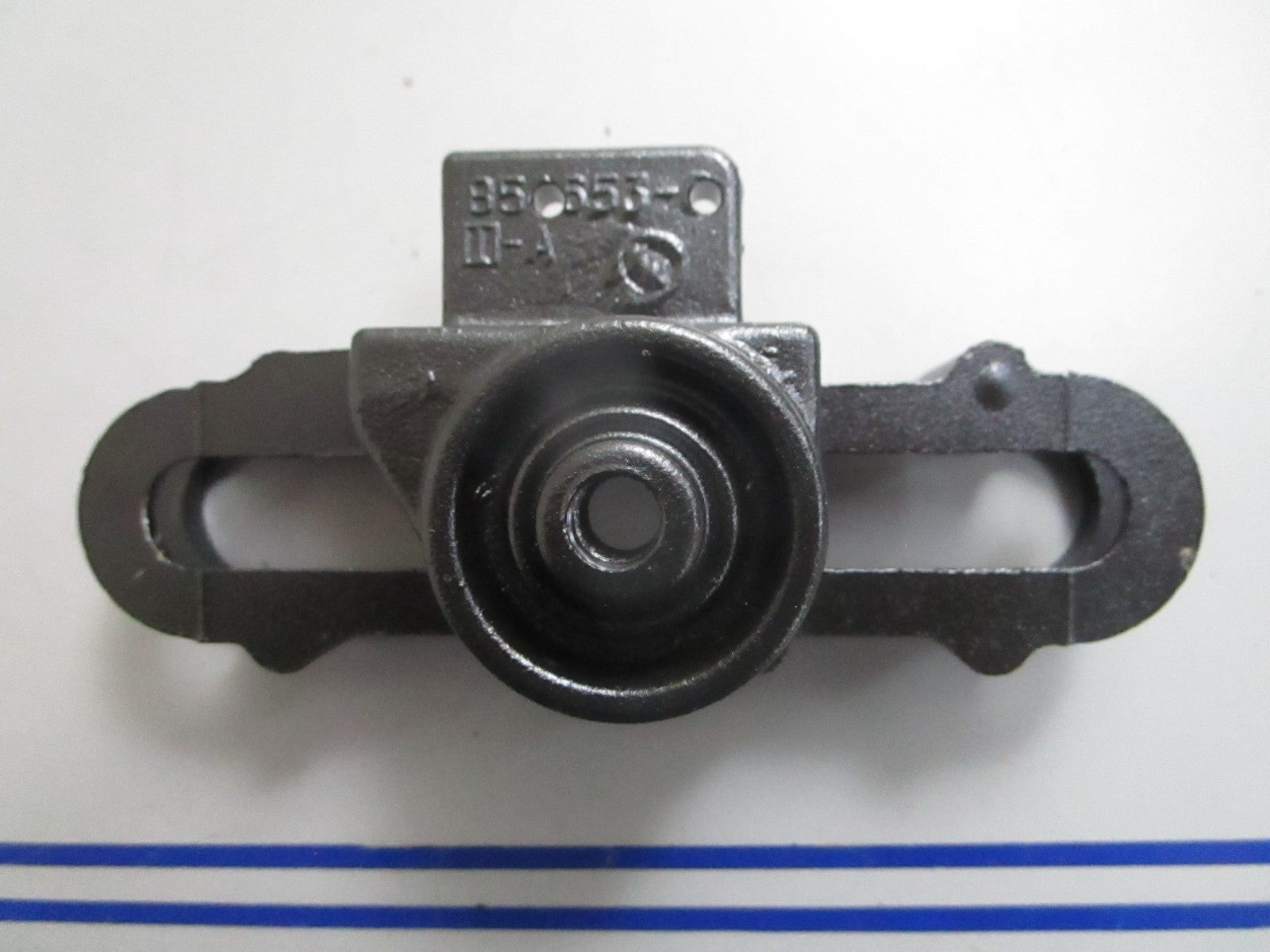*NEW OEM* 0820 Mercury Quicksilver Bracket 8546531