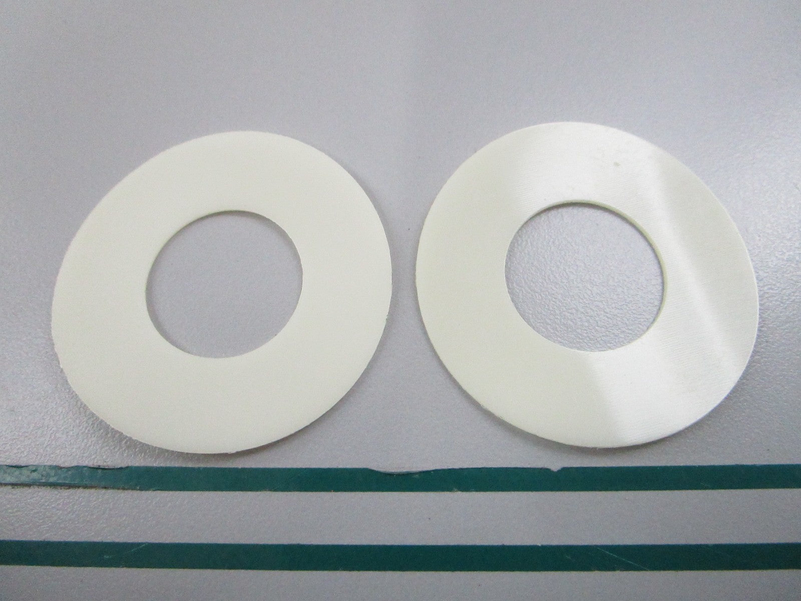 NEW OEM (LOT OF 2) 320608 0320608 OMC Johnson Evinrude Washer 0810